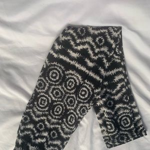 wishful park girls leggings slightly used :)